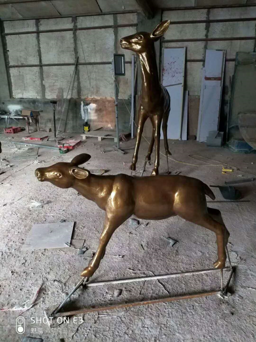 玻璃钢动物雕塑